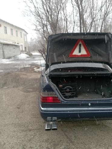 усилитель для саба: Mercedes-Benz W124: 1994 г., 2.2 л, Механика, Бензин, Седан — 4