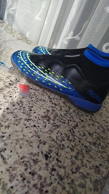 Спорт и хобби: Футбольные бутсы/футзалки без шнурков Adidas Predator — 3