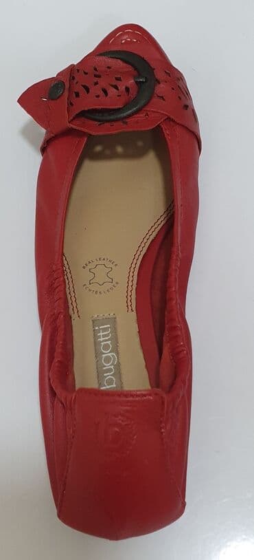 Балетки из натуральной кожи европейского производства на низкой