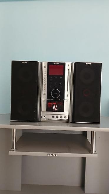 jbl charge: Продаю мощный музыкальный центр. Sony в рабочем состоянии радио и — 1