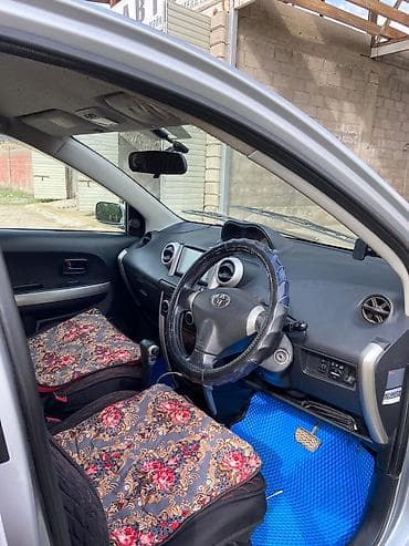 Toyota Ist: 2002 г., 1.5 л, Автомат, Бензин, Хэтчбэк — 6