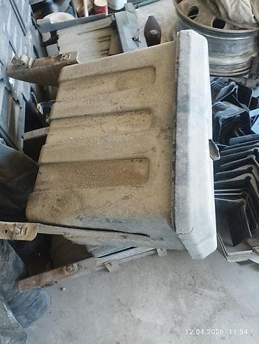 ящики пластмасовые: Инструментальный ящик для полуприцепа Kögel - Оригинальный — 4