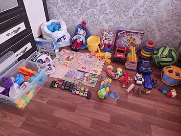 Детский мир: Игрушки разные 11 шт модельки железо. цена 2000с за все — 2