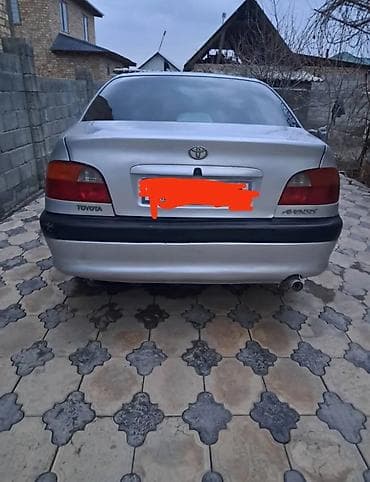 кабина авто: Toyota Avensis: 1999 г., Автомат, Бензин, Седан — 3