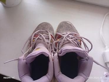 кийим: Эркектердин кроссовкасы, 39, Nike, Колдонулган, түсү - Кызгылт көк, Өзү алып кетүү — 1
