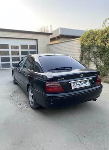 продаю шины на спринтер: Honda Accord: 2000 г., 1.8 л, Механика, Бензиновая, Хэтчбэк — 2