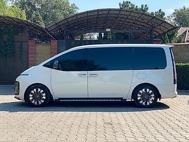 Продажа авто: Hyundai Staria: 2022 г., 3.5 л, Автомат, Газ, Минивэн — 6
