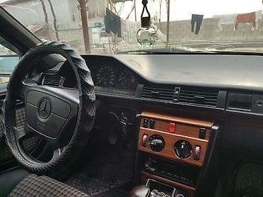 buick roadmaster: Mercedes-Benz E-Class: 1993 г., 2 л, Механика, Бензин, Седан — 5