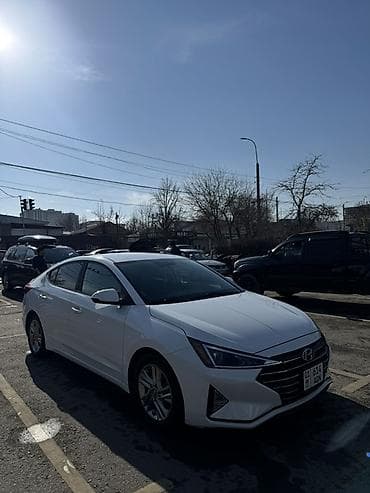 reno duster: Hyundai Elantra: 2018 г., 2 л, Автомат, Бензин, Седан — 3