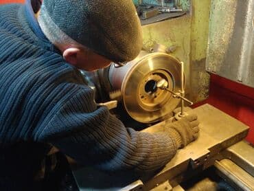 все для салонов красоты дордой: Проточка диска,(300-500) направляющие(250-300)
Опытный токарь — 1