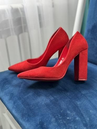 Жеке буюмдар: Продаю Туфли-лодочки женские, красные, размер 38. Носила раза 2-3 — 1