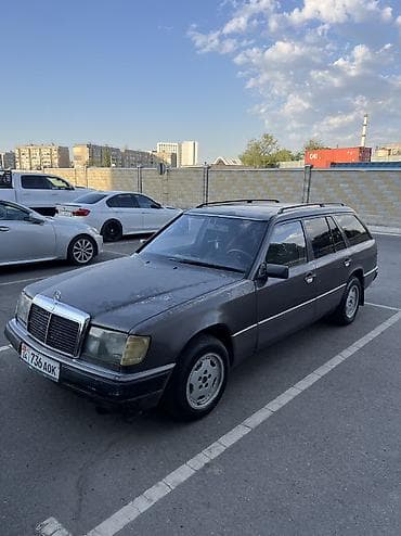 Mercedes-Benz W124: 1991 г., 2.3 л, Механика, Бензин, Седан — 2