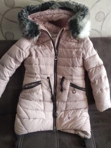 Куртка почти новая,один сезон и то редко одевали,покупали за 4500 at lalafo.kg Куртка почти новая,один сезон и то редко одевали,покупали за 4500