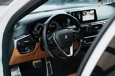 суперкары: BMW M5: 2017 г., 2 л, Автомат, Бензин, Седан — 9