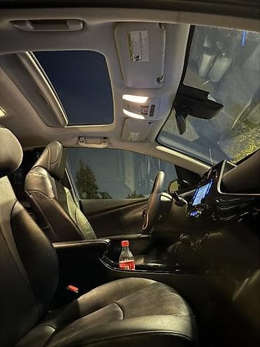 Продажа авто: Toyota Prius: 2016 г., 1.8 л, Автомат, Гибрид, Хэтчбэк — 5