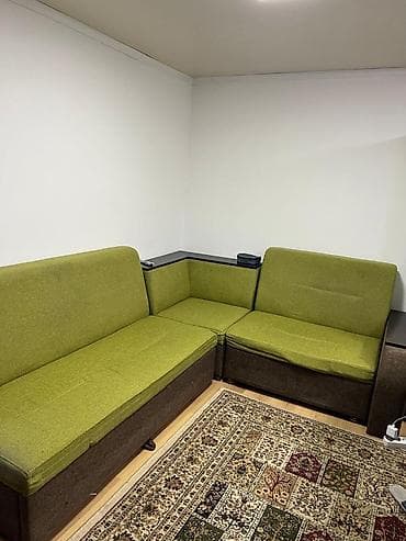 Продается диван уголок . Также шкаф и две кровати