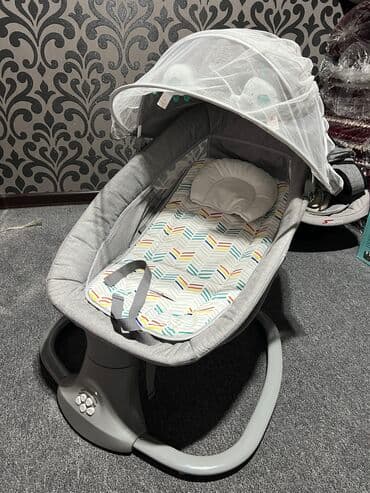 игрушка кухня: Автокресло, цвет - Серый, Б/у — 2