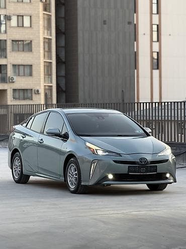 рф авто: Toyota Prius: 2019 г., 1.8 л, Автомат, Гибрид, Лифтбек — 3