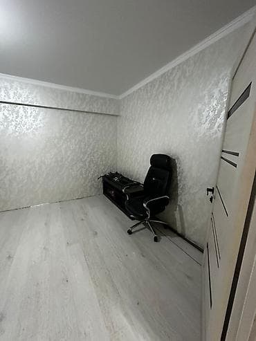 3комн квартира: 3 комнаты, 50 м² — 4