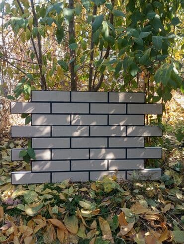 плинтус потолочный: Панели для облицовки стен, имитирующие кирпичную кладку, представлены — 7