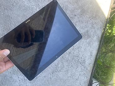 Планшет, Huawei, память 16 ГБ, 9" - 10", Wi-Fi, Б/у, Классический цвет - Серебристый