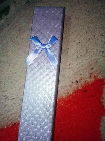 коробки для: Подарочная коробочка для украшений - Узкая прямоугольная форма — — 1