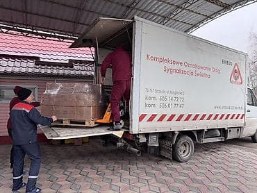 вагон кантинер: Грузовой автомобиль-фургон с гидробортом для перевозки паллетных и — 2