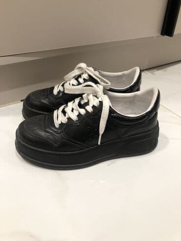 Ботинки и ботильоны: Кроссовки Gucci, модель на массивной подошве Носила мало - Цвет — 4