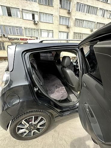 спарк двери: Chevrolet Spark: 2014 г., 1 л, Автомат, Бензин, Хэтчбэк — 7
