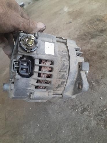 Генератор Nissan 2005 г., Б/у, Оригинал, Япония