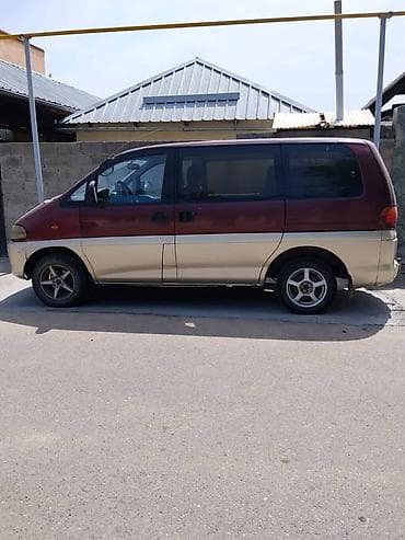 делика митсубиши: Mitsubishi Space Gear: 1995 г., 2 л, Бензин, Минивэн — 4