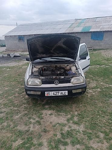 Volkswagen Golf: 1993 г., 1.6 л, Кол менен иштөөчү, Бензин, Хетчбек — 5