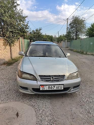 Honda Accord: 2001 г., 2 л, Автомат, Бензин, Седан
