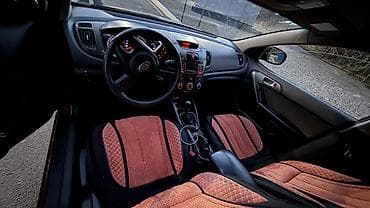 vaz 2109: Kia Cerato: 2011 г., 1.6 л, Механика, Газ, Седан — 5