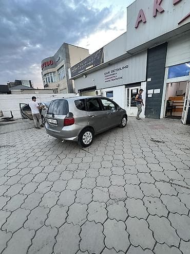 Транспорт: Honda Fit: 2004 г., 1.5 л, Вариатор, Бензин, Хэтчбэк — 5