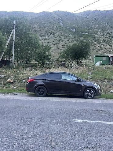 Продажа авто: Hyundai Solaris: 2015 г., 1.6 л, Автомат, Газ, Седан — 3
