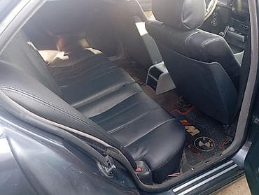 авто лейлек: BMW 5 series: 1994 г., 2.5 л, Седан — 6