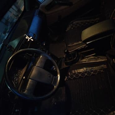 Volkswagen Passat Variant: 1989 г., 1.8 л, Механика, Бензин, Универсал