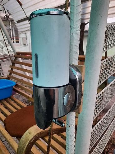 Медтовары: Дозатор (диспансер) для антисептиков + установка — 3