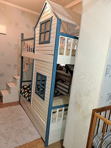 Шкафтар: Продаю двухярусную кровать с выдвежным ящиком снизу кровати .Кравать — 1
