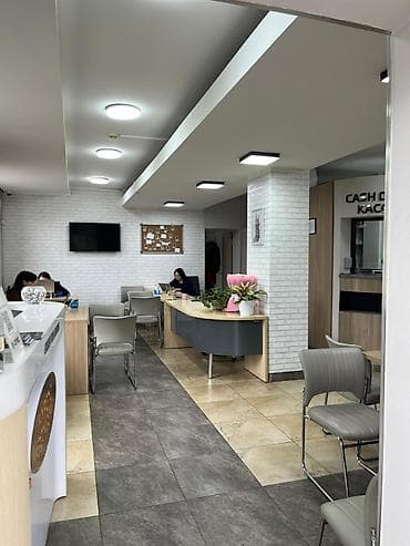 red centr: Продажа офисов 80 м², С ремонтом, С мебелью, Многоэтажное здание, 2 этаж — 4