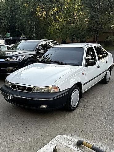 Daewoo Nexia: 2012 г., 1.5 л, Кол менен иштөөчү, Бензин, Седан