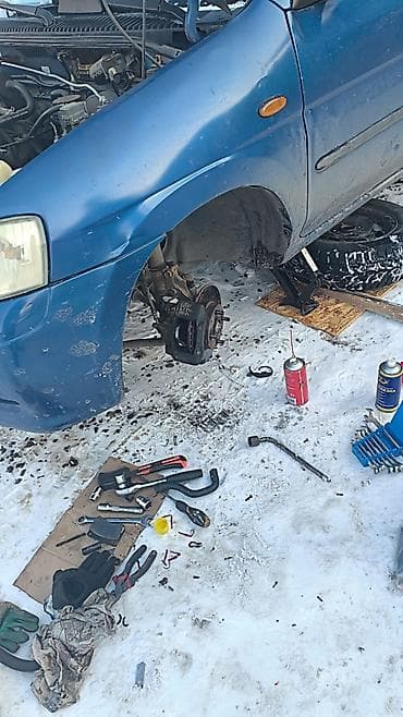 bwv e34: Mazda Demio: 2003 г., 1.5 л, Ручные, Бензин, Хэтчбэк — 5