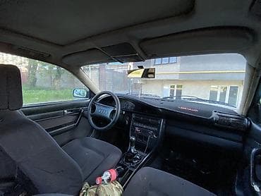 w210 4 2: Audi 100: 1993 г., 2.3 л, Ручные, Бензин, Седан — 6