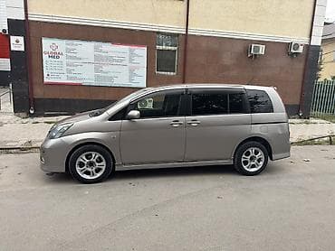 тайота приум: Toyota Isis: 2006 г., 1.8 л, Автомат, Бензин, Минивэн — 3
