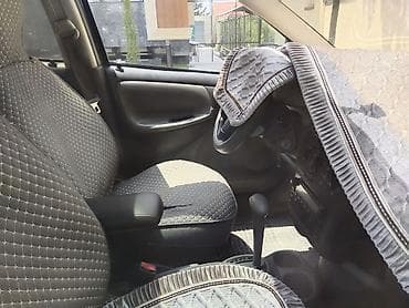 Toyota Echo: 2000 г., 1.5 л, Автомат, Бензин, Седан — 2