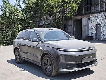 Транспорт: Lixiang L6: 2025 г., 1.5 л, Автомат, Гибрид, Кроссовер — 3