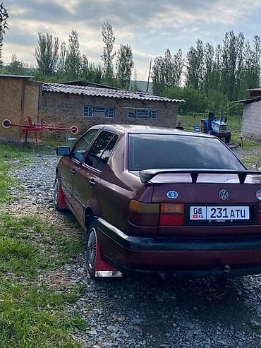 Транспорт: Volkswagen Vento: 1994 г., 1.6 л, Механика, Бензин, Седан — 4