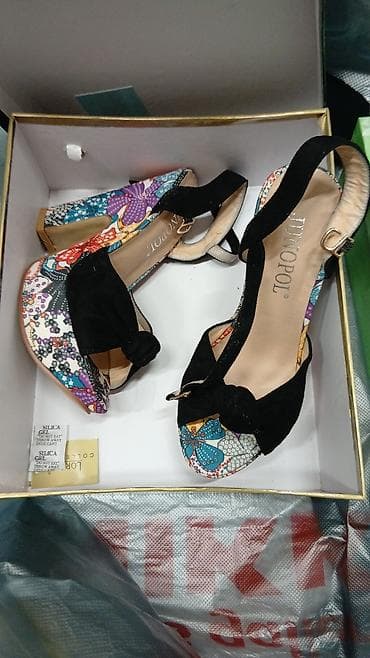 Босоножки LORIBLU - Модель: открытые босоножки на платформе и высоком