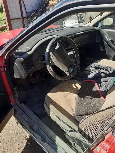 Audi 80: 1987 г., Седан